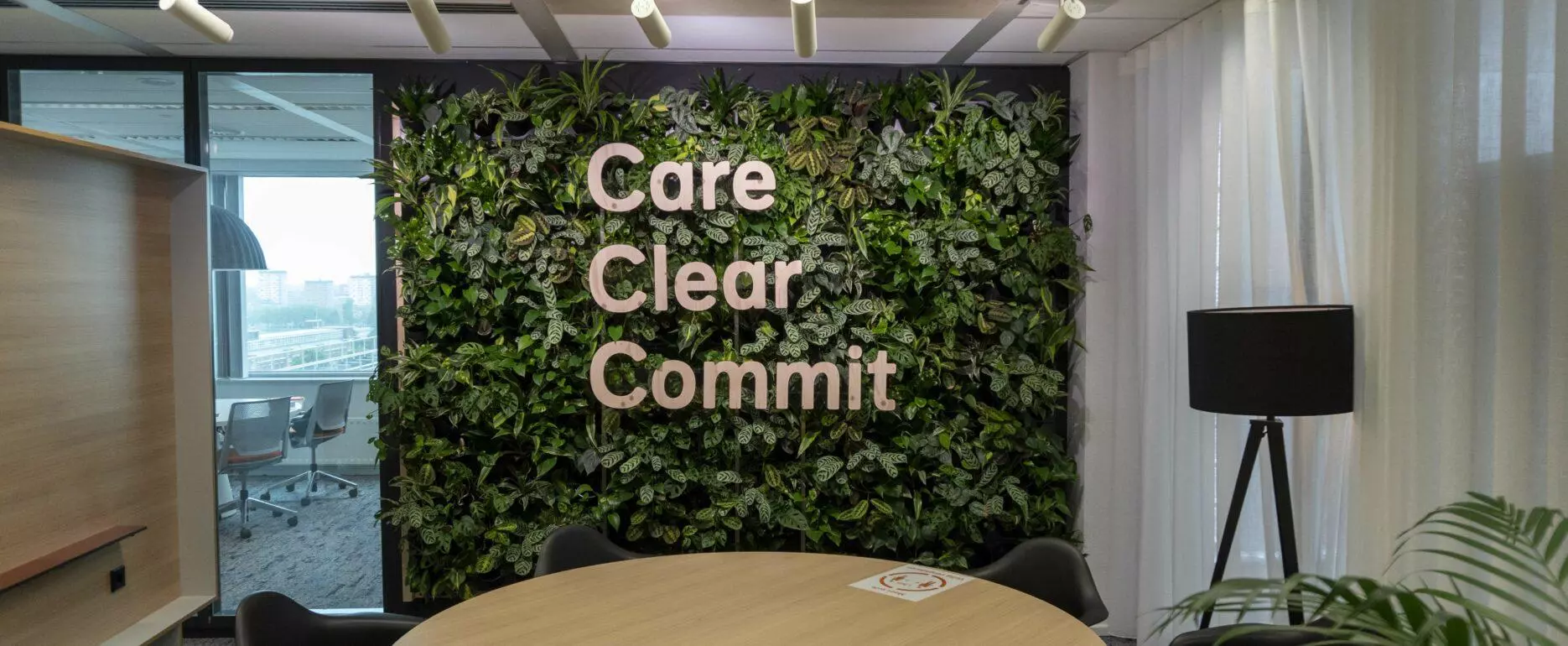 Nationale Nederlanden groene wand